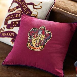 Harry Potter Gryffindor Throw Pillow